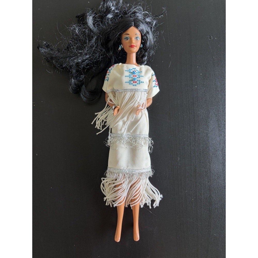 Mattel Native American Barbie Dolls of the World 1992 #1753 Special Ed Doll C215